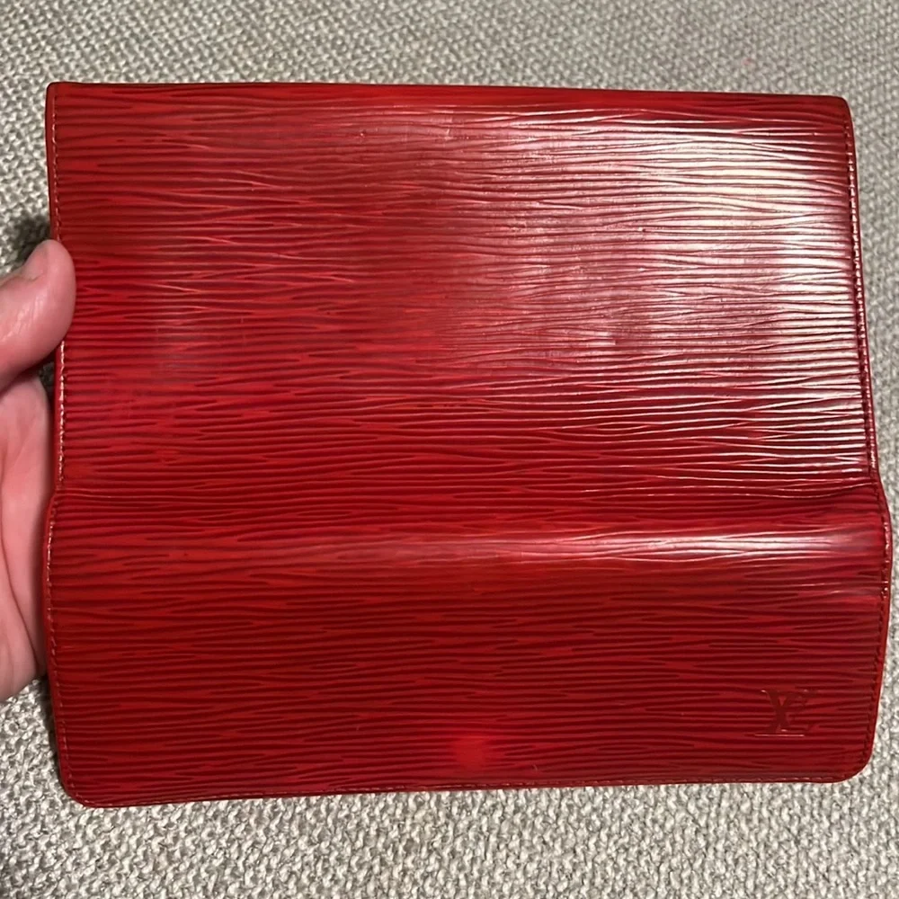 Authentic Vintage Louis Vuitton Red Epi Sarah Wallet